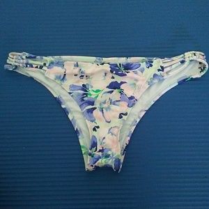Floral cheeky bikini bottom